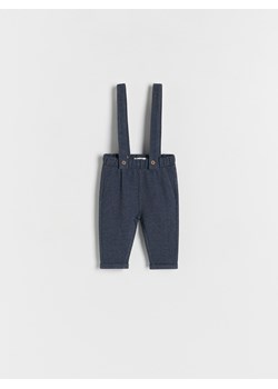 Reserved - Dzianinowe spodnie z szelkami - granatowy ze sklepu Reserved w kategorii Spodnie i półśpiochy - zdjęcie 167363954