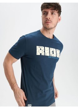 Sinsay - Koszulka z nadrukiem - niebieski ze sklepu Sinsay w kategorii T-shirty męskie - zdjęcie 167383741