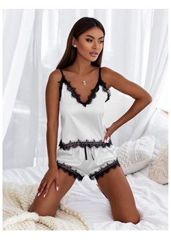 Piżama z koronką top+spodenki FAYE - biała ze sklepu magmac.pl w kategorii Piżamy damskie - zdjęcie 167407824