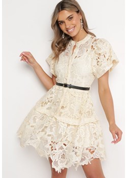 Jasnobeżowa Koronkowa Sukienka Koszulowa Mini z Paskiem Nilira ze sklepu Born2be Odzież w kategorii Sukienki - zdjęcie 167421630