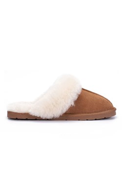 Gooce Wełniane kapcie &quot;Emeline&quot; w kolorze jasnobrązowym ze sklepu Limango Polska w kategorii Kapcie damskie - zdjęcie 167434871