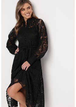 Czarna Koronkowa Sukienka Midi z Wiązanym Paskiem Azraella ze sklepu Born2be Odzież w kategorii Sukienki - zdjęcie 167526114