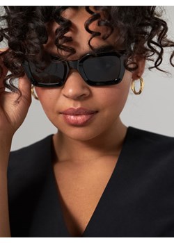 Sinsay - Okulary przeciwsłoneczne - czarny ze sklepu Sinsay w kategorii Okulary przeciwsłoneczne damskie - zdjęcie 167564734