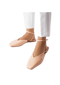 Różowe sandały z zakrytym noskiem ze sklepu ButyModne.pl w kategorii Balerinki - zdjęcie 167572261