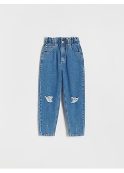 Reserved - Jeansy baggy z przetarciami - niebieski ze sklepu Reserved w kategorii Spodnie dziewczęce - zdjęcie 167582184