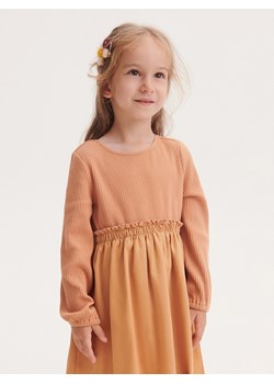 Reserved - Bawełniana sukienka - beżowy ze sklepu Reserved w kategorii Sukienki niemowlęce - zdjęcie 167616773