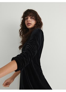 Reserved - Welurowa sukienka mini - czarny ze sklepu Reserved w kategorii Sukienki - zdjęcie 167620044