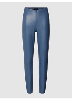 Spodnie z imitacji skóry ze sklepu Peek&Cloppenburg  w kategorii Spodnie damskie - zdjęcie 167668673