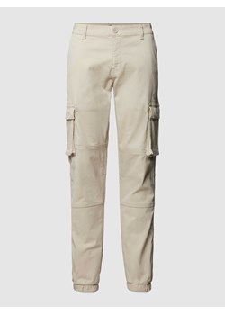 Spodnie cargo z elastycznym zakończeniem nogawek model ‘CANS STAGE’ ze sklepu Peek&Cloppenburg  w kategorii Spodnie męskie - zdjęcie 167668940