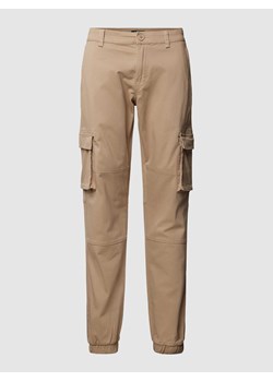 Spodnie cargo z elastycznym zakończeniem nogawek model ‘CANS STAGE’ ze sklepu Peek&Cloppenburg  w kategorii Spodnie męskie - zdjęcie 167669292