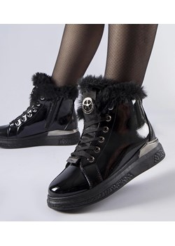 Czarne sneakersy ocieplane futerkiem Lubriano ze sklepu gemre w kategorii Trampki damskie - zdjęcie 167682384