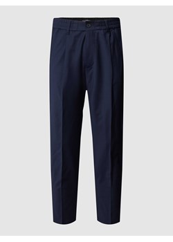 Spodnie materiałowe w kant model ‘CHASY’ ze sklepu Peek&Cloppenburg  w kategorii Spodnie męskie - zdjęcie 167685150