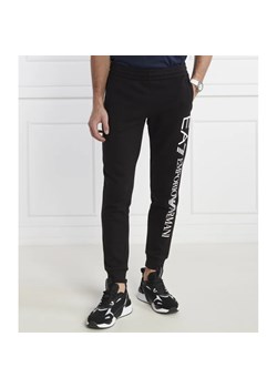 EA7 Spodnie dresowe | Regular Fit ze sklepu Gomez Fashion Store w kategorii Spodnie męskie - zdjęcie 167702672