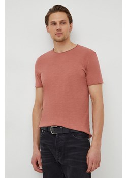 Sisley t-shirt bawełniany męski kolor różowy gładki ze sklepu ANSWEAR.com w kategorii T-shirty męskie - zdjęcie 167705900