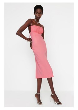 trendyol Sukienka w kolorze różowym ze sklepu Limango Polska w kategorii Sukienki - zdjęcie 167724300