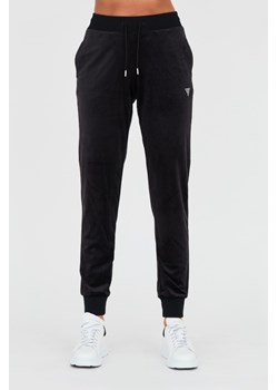 GUESS Czarne spodnie dresowe, Wybierz rozmiar M ze sklepu outfit.pl w kategorii Spodnie damskie - zdjęcie 167740221