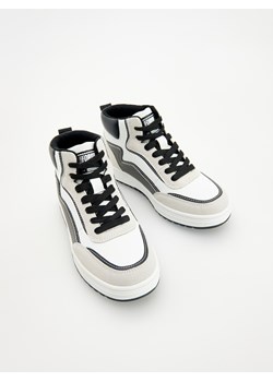 Reserved - Sneakersy z wysoką cholewką - biały ze sklepu Reserved w kategorii Trampki dziecięce - zdjęcie 167746364