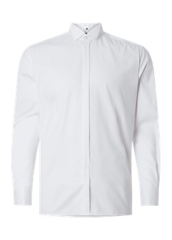 Koszula biznesowa o kroju modern fit z kołnierzykiem typu cutaway ze sklepu Peek&Cloppenburg  w kategorii Koszule męskie - zdjęcie 167754401