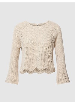 Sweter krótki z dzianiny z haftem angielskim całej powierzchni model ‘NOLA’ ze sklepu Peek&Cloppenburg  w kategorii Swetry damskie - zdjęcie 167756922