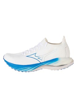 Mizuno Buty &quot;Wave Neo Wind&quot; w kolorze biało-niebieskim do biegania ze sklepu Limango Polska w kategorii Buty sportowe damskie - zdjęcie 167759770