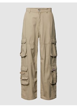 Spodnie cargo o kroju baggy fit ze sklepu Peek&Cloppenburg  w kategorii Spodnie męskie - zdjęcie 167765850