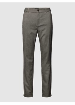 Spodnie materiałowe z wpuszczanymi kieszeniami model ‘Liam’ ze sklepu Peek&Cloppenburg  w kategorii Spodnie męskie - zdjęcie 167776322