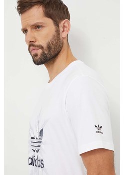 adidas Originals t-shirt bawełniany męski kolor biały z nadrukiem IR9438 ze sklepu ANSWEAR.com w kategorii T-shirty męskie - zdjęcie 167784762