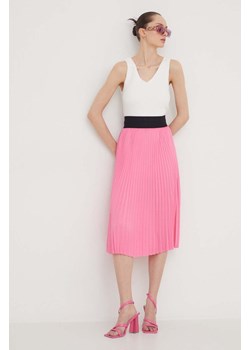 HUGO spódnica kolor różowy midi rozkloszowana ze sklepu ANSWEAR.com w kategorii Spódnice - zdjęcie 167788523