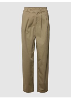 Spodnie materiałowe z zakładkami w pasie model ‘EVELYN’ ze sklepu Peek&Cloppenburg  w kategorii Spodnie damskie - zdjęcie 167790610