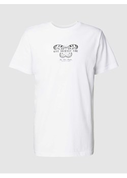 T-shirt z prążkowanym okrągłym dekoltem ze sklepu Peek&Cloppenburg  w kategorii T-shirty męskie - zdjęcie 167791262