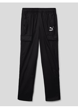 Spodnie dresowe z kieszeniami z patką model ‘CLASSICS Woven Pants’ ze sklepu Peek&Cloppenburg  w kategorii Spodnie chłopięce - zdjęcie 167792811