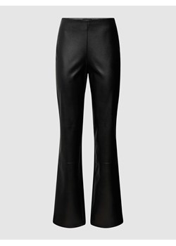Spodnie z imitacji skóry model ‘MOLLA’ ze sklepu Peek&Cloppenburg  w kategorii Spodnie damskie - zdjęcie 167793090