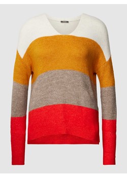 Sweter z dzianiny z blokowymi pasami ze sklepu Peek&Cloppenburg  w kategorii Swetry damskie - zdjęcie 167809750
