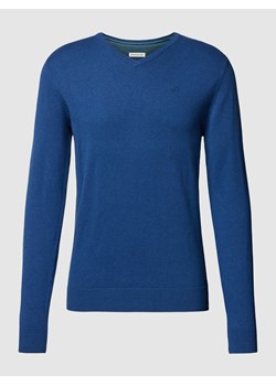Sweter z dzianiny z wyhaftowanym logo model ‘BASIC’ ze sklepu Peek&Cloppenburg  w kategorii Swetry męskie - zdjęcie 167820142