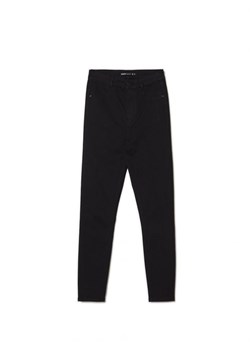 Cropp - Czarne jeansy skinny PETITE - czarny ze sklepu Cropp w kategorii Jeansy damskie - zdjęcie 167839091