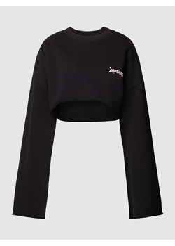 Bluza krótka z nadrukiem z logo ze sklepu Peek&Cloppenburg  w kategorii Bluzy damskie - zdjęcie 167849541