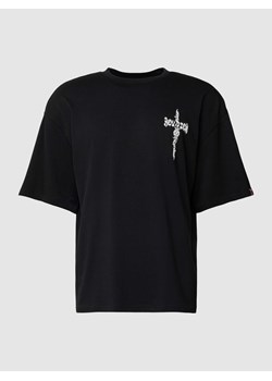 T-shirt o kroju oversized z nadrukiem CROSS ze sklepu Peek&Cloppenburg  w kategorii T-shirty męskie - zdjęcie 167850800