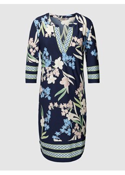 Sukienka o długości do kolan z kwiatowym wzorem ze sklepu Peek&Cloppenburg  w kategorii Sukienki - zdjęcie 167851902