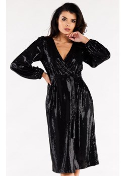 Połyskująca sukienka kopertowa czarna A564, Kolor czarny, Rozmiar L, Awama ze sklepu Primodo w kategorii Sukienki - zdjęcie 167853541