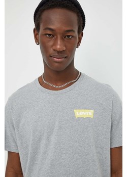 Levi&apos;s t-shirt bawełniany męski kolor szary z nadrukiem ze sklepu ANSWEAR.com w kategorii T-shirty męskie - zdjęcie 167871474