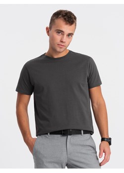 Męski klasyczny bawełniany T-shirt BASIC - grafitowy V10 OM-TSBS-0146 ze sklepu ombre w kategorii T-shirty męskie - zdjęcie 167874860