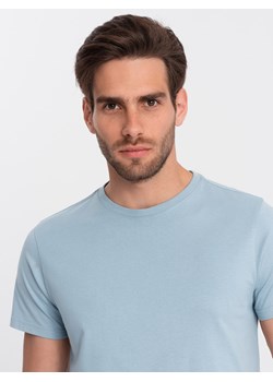 T-shirt męski klasyczny bawełniany BASIC - błękitny V12 OM-TSBS-0146 ze sklepu ombre w kategorii T-shirty męskie - zdjęcie 167874884