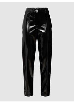 Spodnie lakierowane model ‘RUTH’ ze sklepu Peek&Cloppenburg  w kategorii Spodnie damskie - zdjęcie 167876422