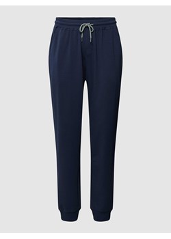 Spodnie dresowe z wypustkami w kontrastowym kolorze ze sklepu Peek&Cloppenburg  w kategorii Spodnie męskie - zdjęcie 167885021