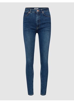 Jeansy o kroju skinny fit z wysokim stanem i 5 kieszeniami ze sklepu Peek&Cloppenburg  w kategorii Jeansy damskie - zdjęcie 167924800
