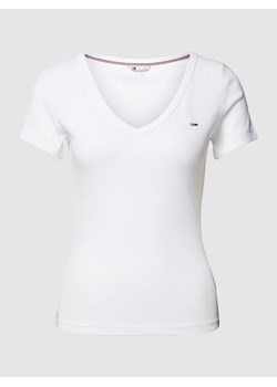 T-shirt z detalem z logo ze sklepu Peek&Cloppenburg  w kategorii Bluzki damskie - zdjęcie 167931093