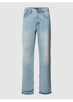 Jeansy o kroju regular fit z postrzępionymi wykończeniami model ‘Open Hem’ ze sklepu Peek&Cloppenburg  w kategorii Jeansy męskie - zdjęcie 167940154