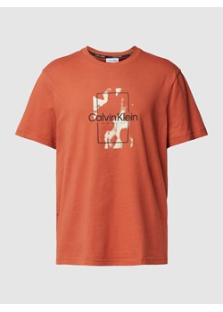 T-shirt z nadrukiem z logo model ‘CAMO’ ze sklepu Peek&Cloppenburg  w kategorii T-shirty męskie - zdjęcie 167963171