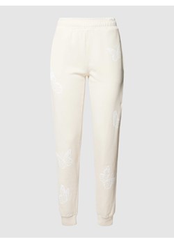 Spodnie dresowe z nadrukiem z motywem ze sklepu Peek&Cloppenburg  w kategorii Spodnie damskie - zdjęcie 168082330