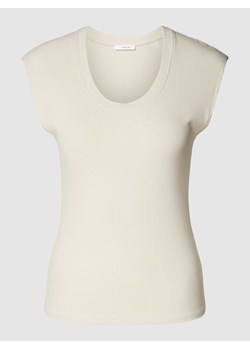 T-shirt z mieszanki wiskozy z efektem prążkowania model ‘Samola’ ze sklepu Peek&Cloppenburg  w kategorii Bluzki damskie - zdjęcie 168084811